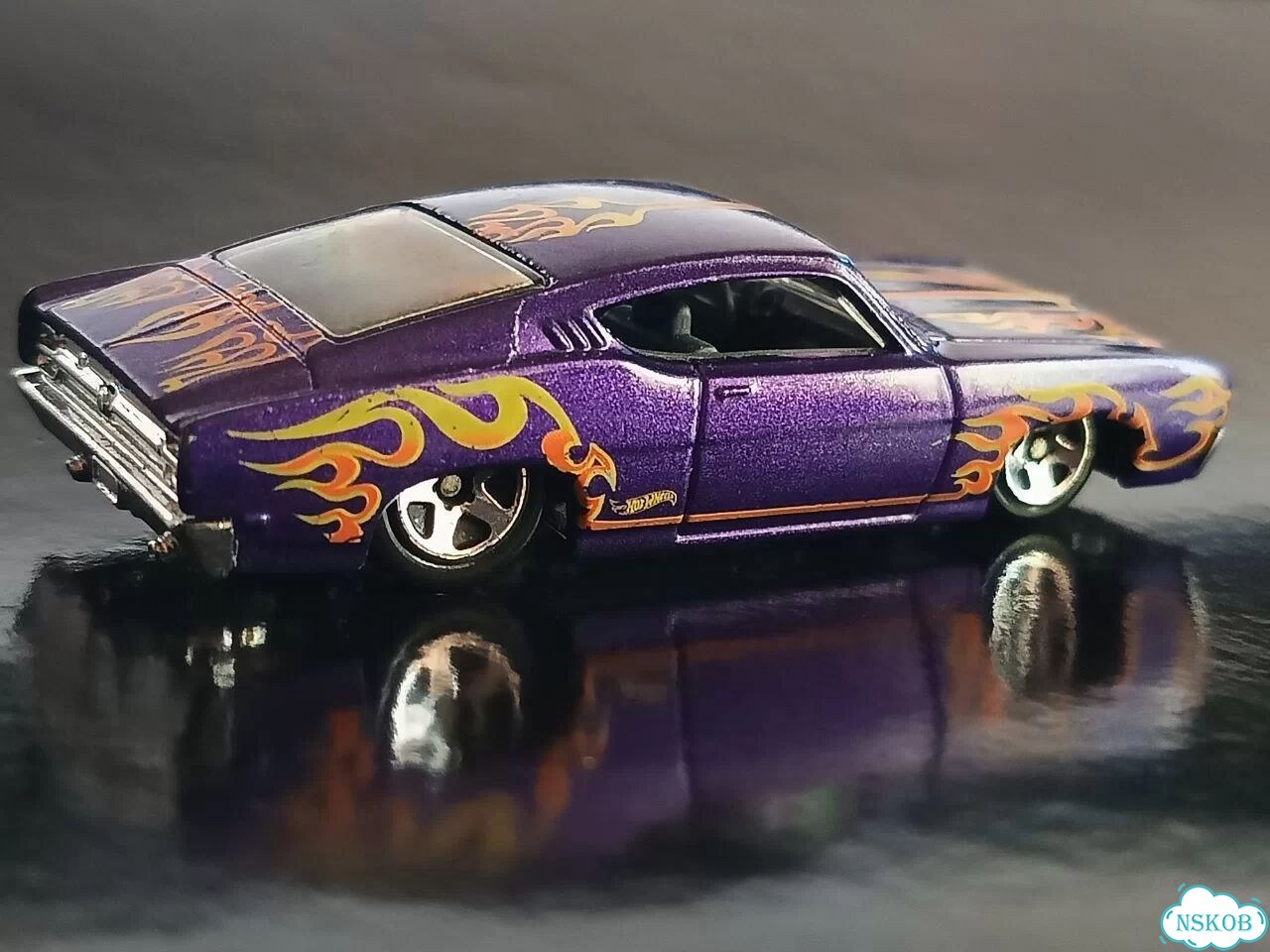 Hot Wheels Ford Torino Talladega фото 5
