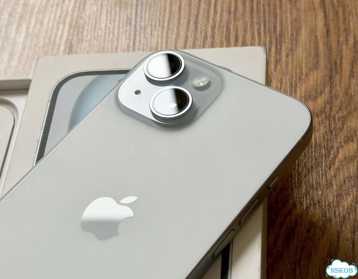iPhone 15, 128 ГБ, SIM + eSIM фото 3