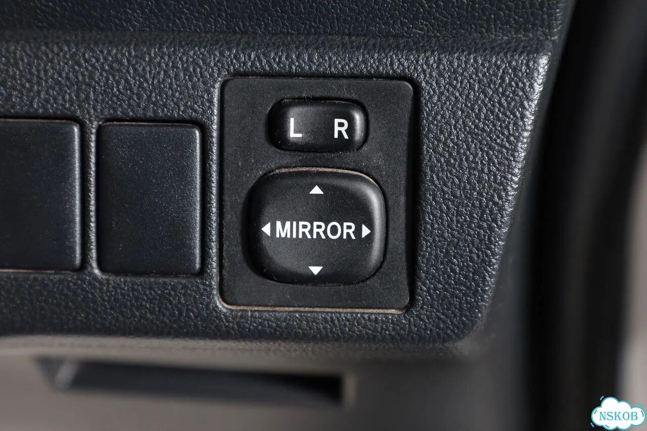 Toyota Ractis 1.3 CVT, 2013, 144 300 км фото 15