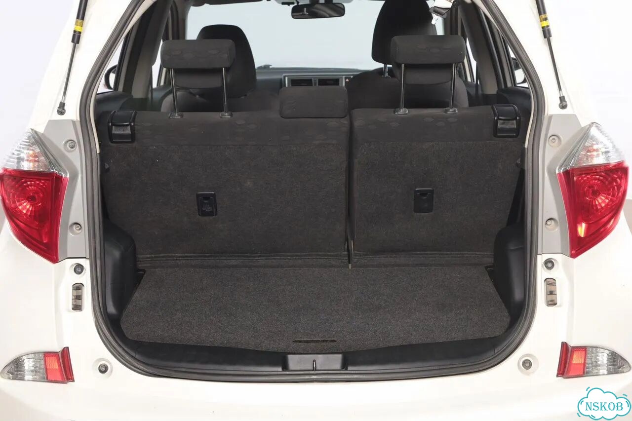 Toyota Ractis 1.3 CVT, 2013, 144 300 км фото 17