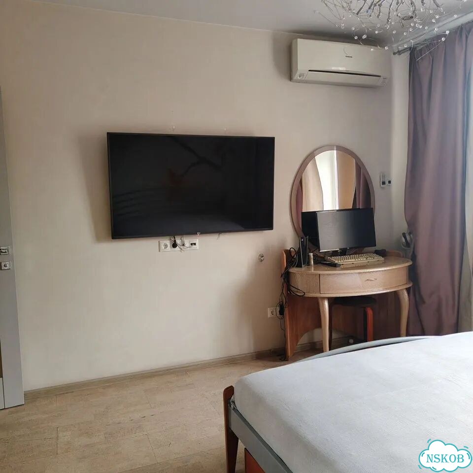 3-к. квартира, 82 м², 4/10 эт. фото 2