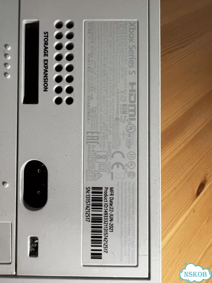 Xbox series s 500 gb, 2 геймпада фото 2