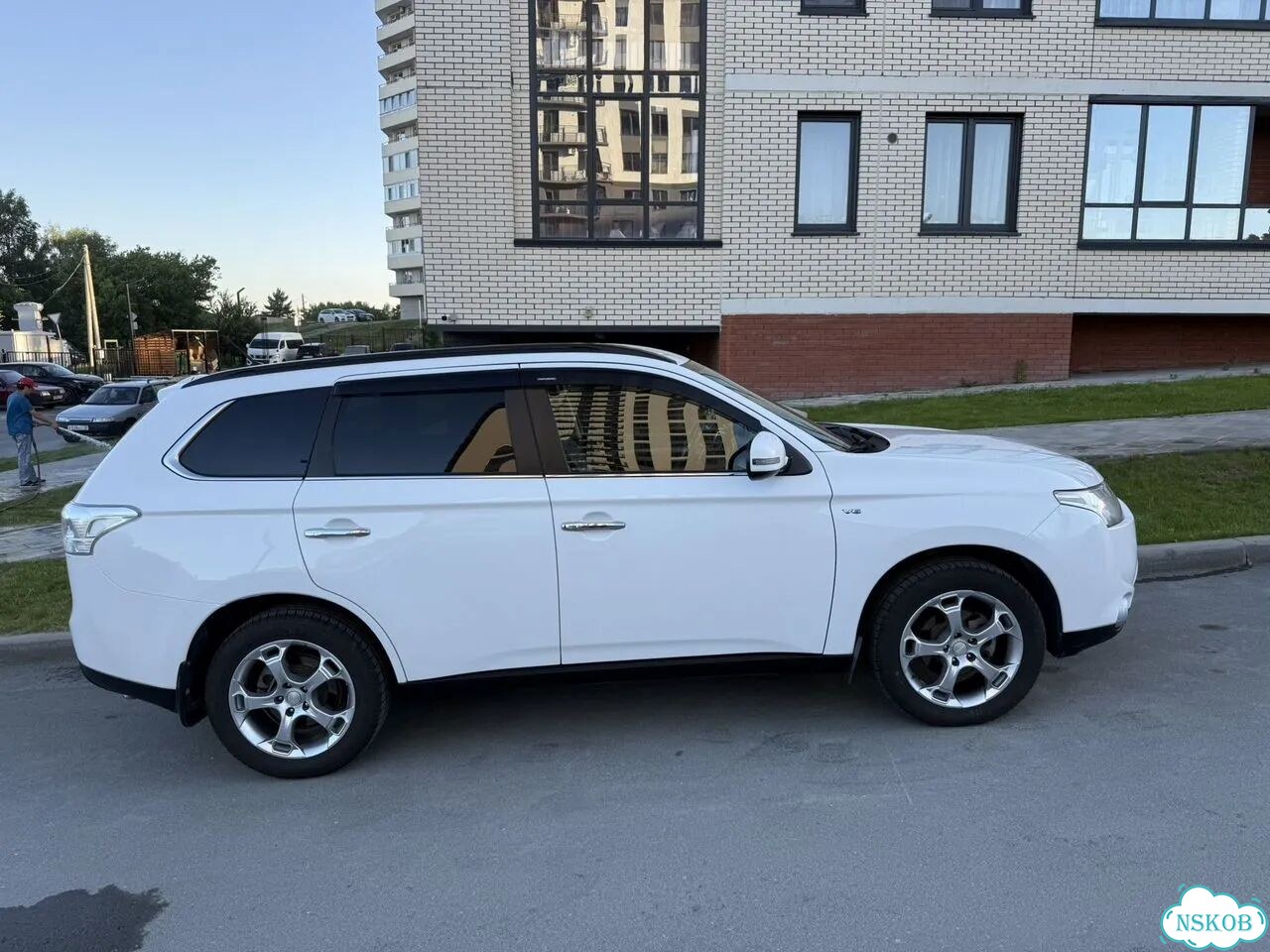 Mitsubishi Outlander 3.0 AT, 2013, 286 000 км фото 7