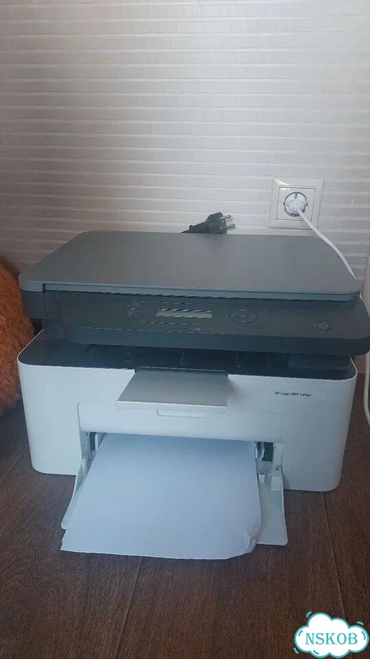 Принтер мфу лазерный чб HP Laser MFP 135 wr фото 1