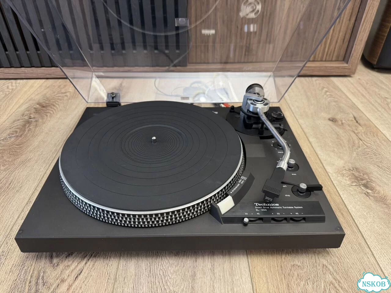 Виниловый проигрыватель Technics SL-1900 фото 2