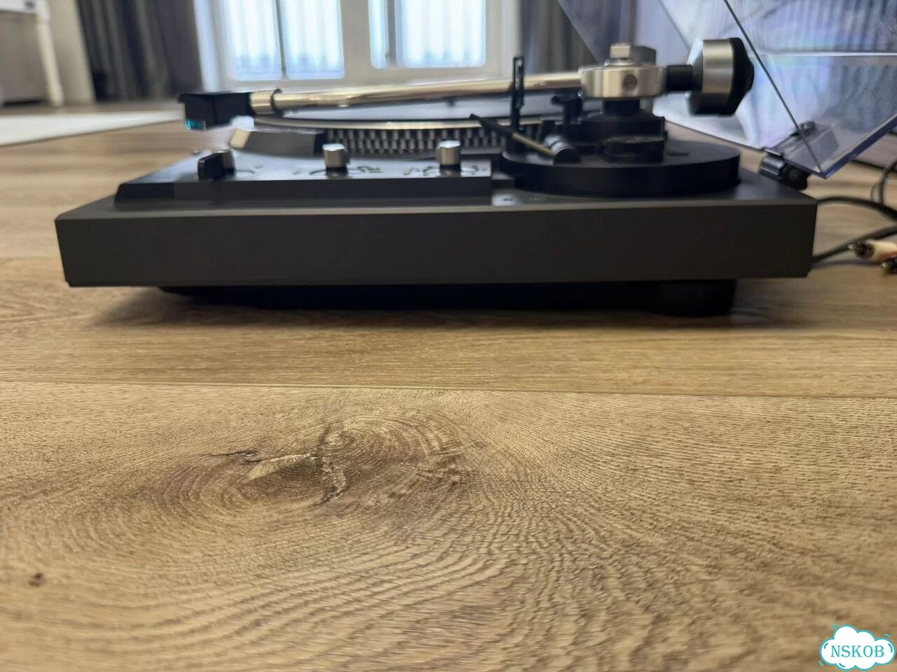 Виниловый проигрыватель Technics SL-1900 фото 4