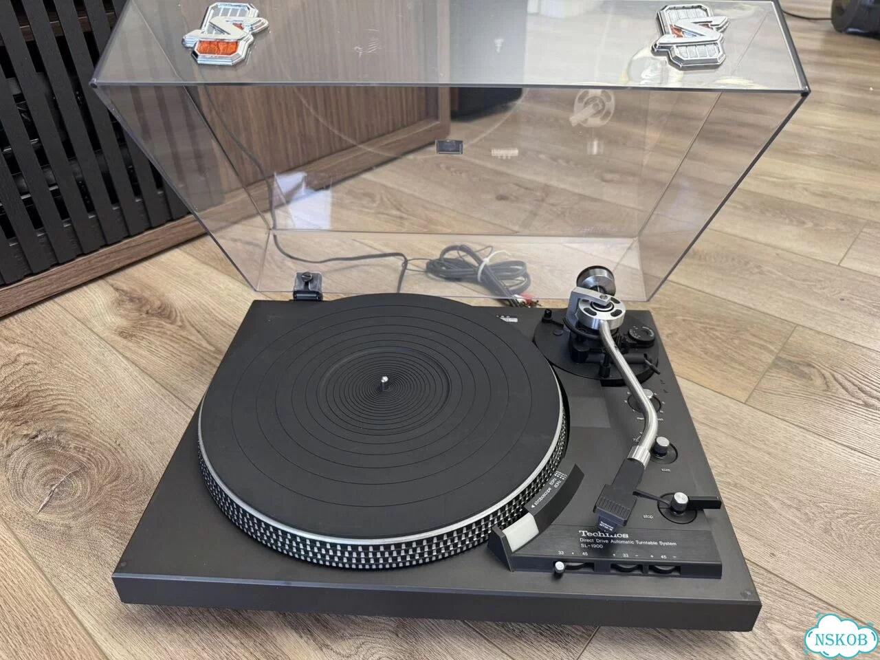 Виниловый проигрыватель Technics SL-1900 фото 5