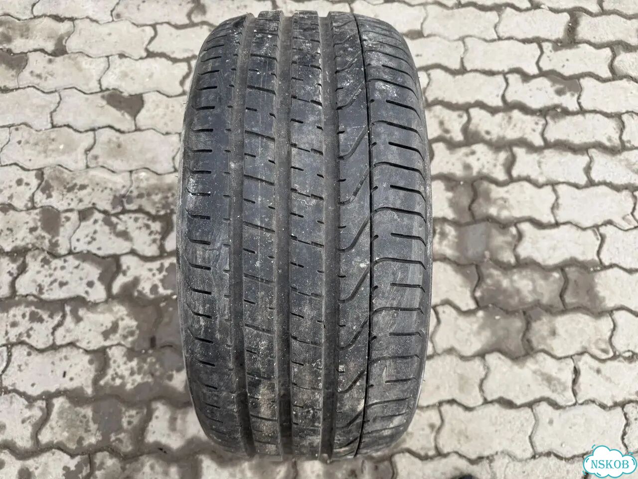 Pirelli P Zero 255/40 R20 101Y фото 1