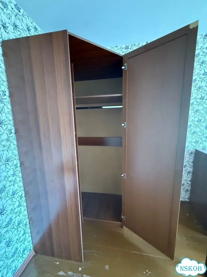 Угловой шкаф фото 2