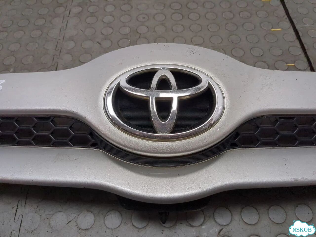 Решетка радиатора Toyota Corolla Verso фото 2