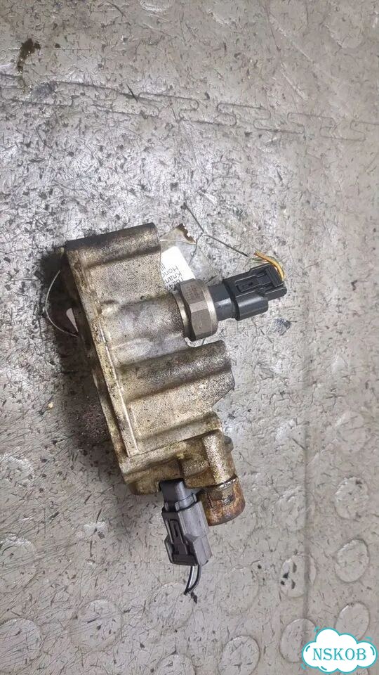 Клапан фазорегулятора Honda Civic R18A2 фото 1
