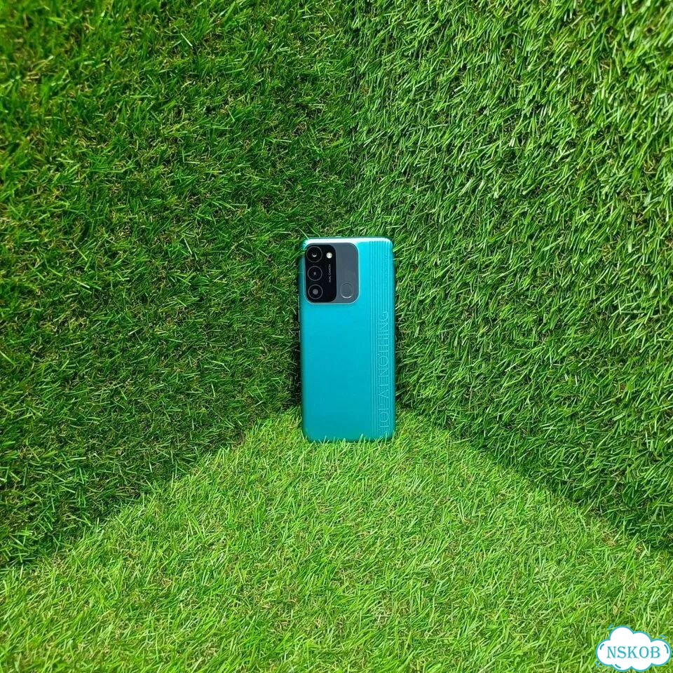 TECNO Spark 8C, 4/64 ГБ, 2 SIM фото 1