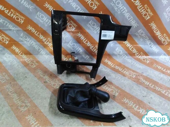 Рамка магнитофона Subaru Legacy BE5 EJ202 фото 1