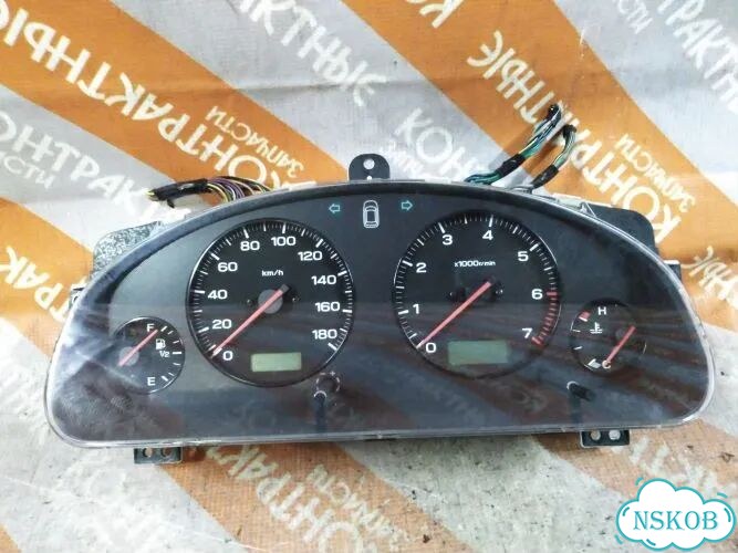 Щиток приборов Subaru Legacy BE5 EJ204 фото 1