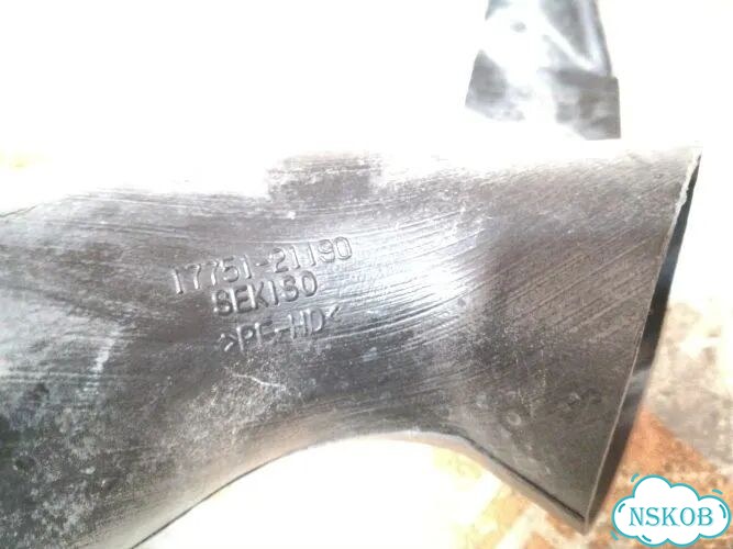 Воздухозаборник Toyota Corolla Fielder NZE141 1nzfe фото 4