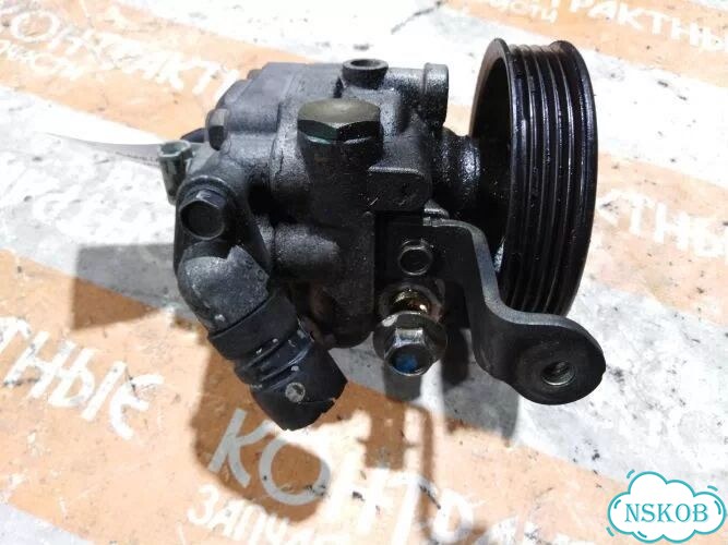 Насос гидроусилителя Subaru Legacy BP5 EJ204 фото 3