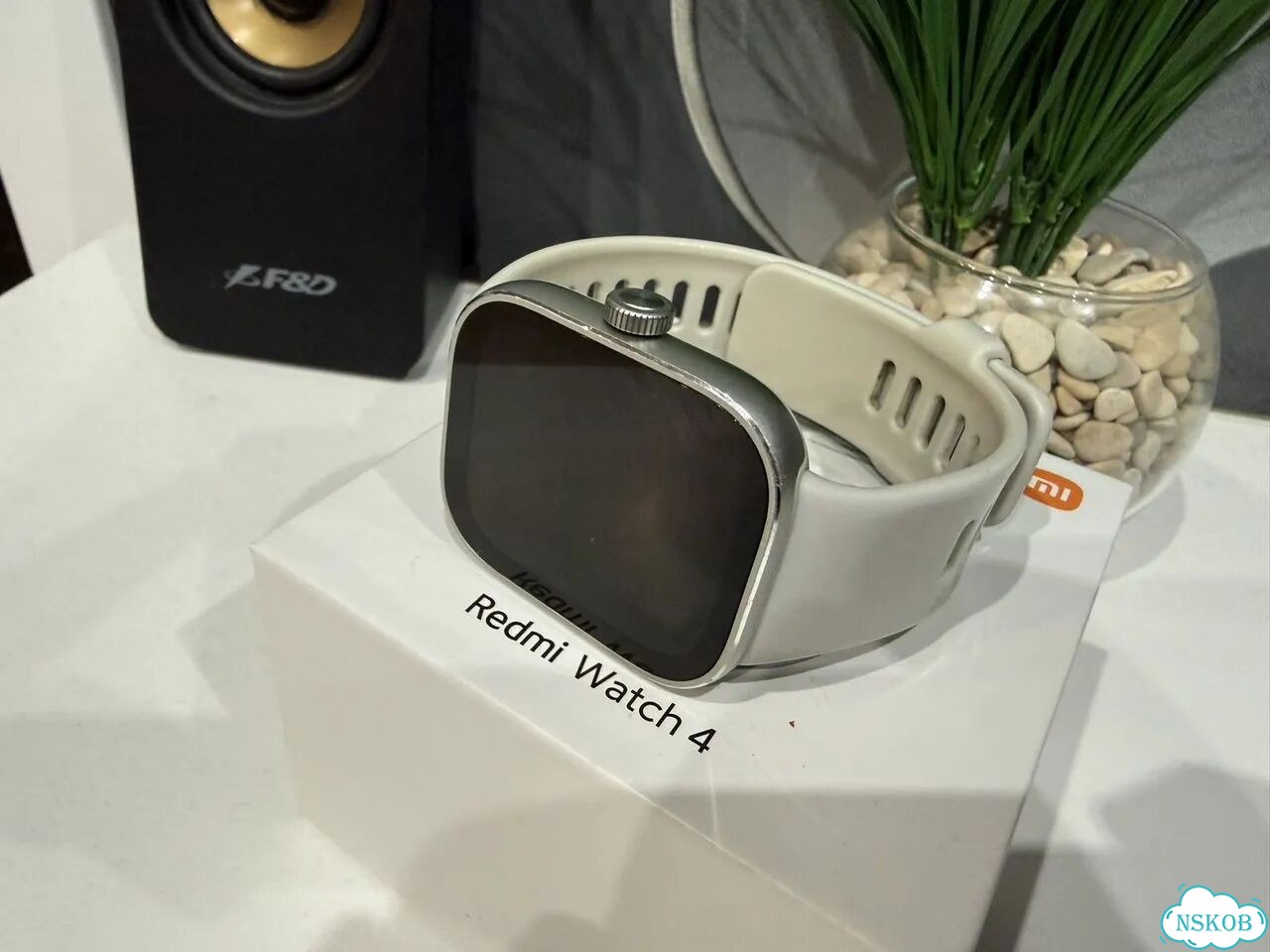 Смарт часы redmi watch 4 фото 4