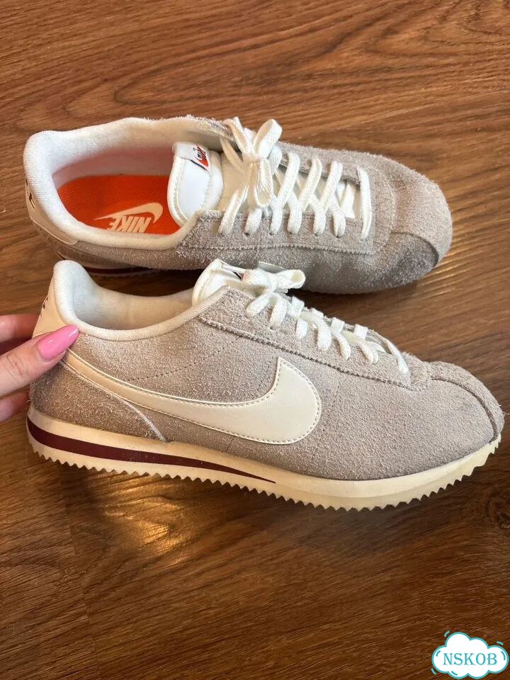 Nike Sneakers Cortez Se HF3142 001 Grau фото 1