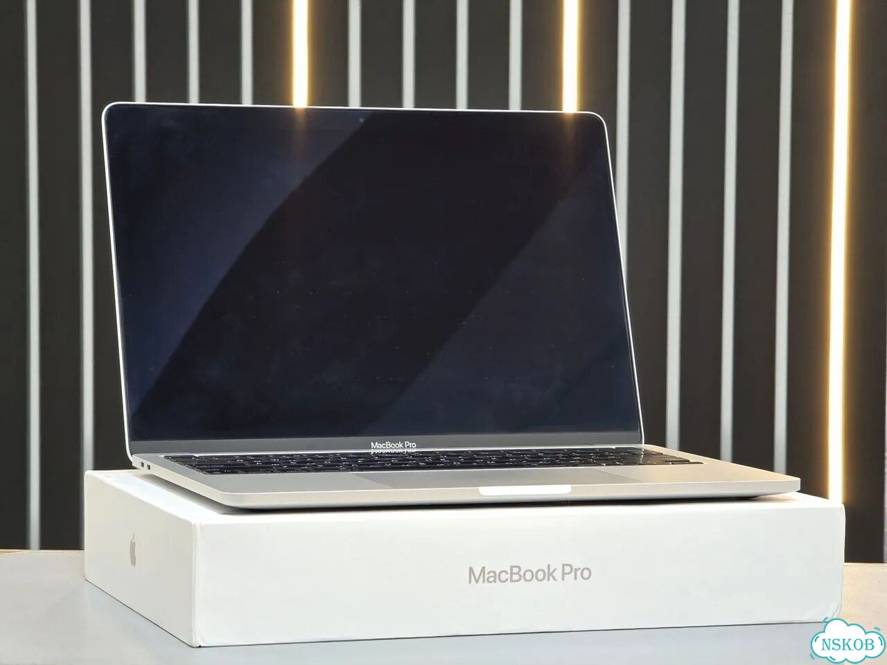 MacBook Pro 13 M2 8/256Gb фото 1