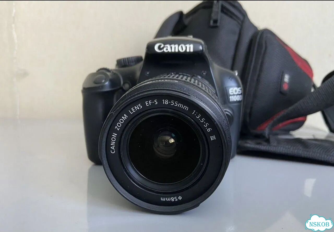 Фотоаппарат Canon EOS 1100D фото 1