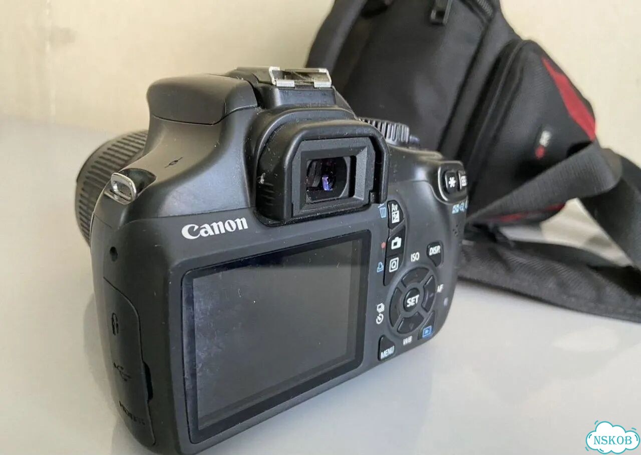 Фотоаппарат Canon EOS 1100D фото 2