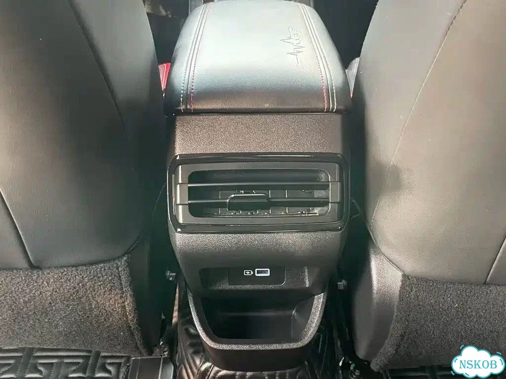 Geely Emgrand S 1.4 CVT, 2022, 33 000 км фото 16
