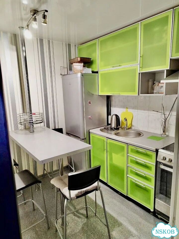 2-к. квартира, 44 м², 1/9 эт. фото 1