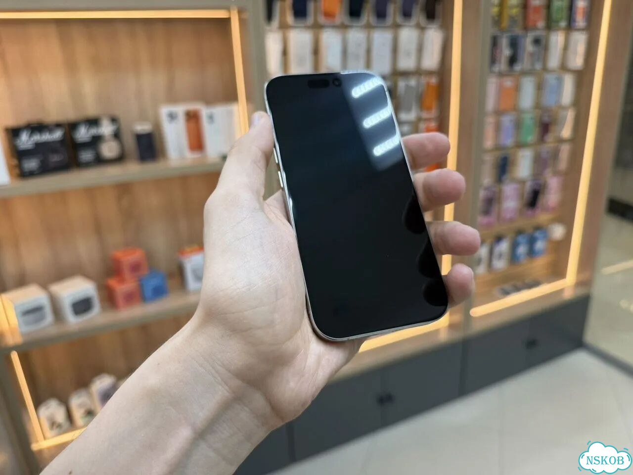 iPhone 16 Pro, 128 ГБ, SIM + eSIM фото 2