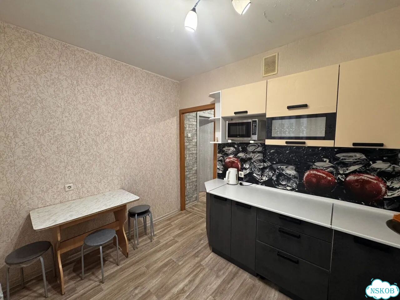 1-к. квартира, 34 м², 4/10 эт. фото 2