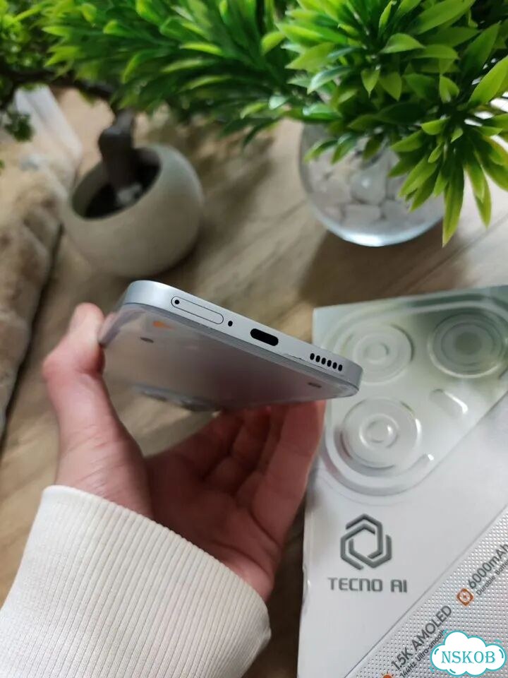 TECNO Pova 7 Pro, 12/256 ГБ, 2 SIM фото 6