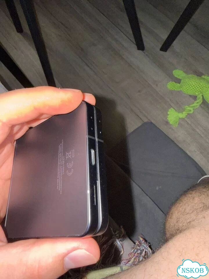 Samsung Galaxy Z Flip7, 12/512 ГБ, SIM + eSIM фото 9
