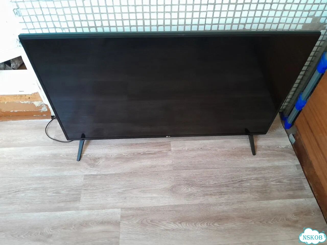 Телевизор LG 43LJ500V-ZB фото 3