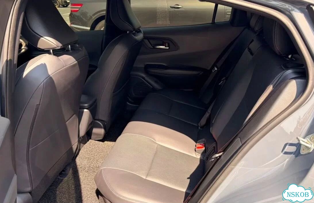 Toyota Prius 2.0 CVT, 2025, 20 000 км фото 12