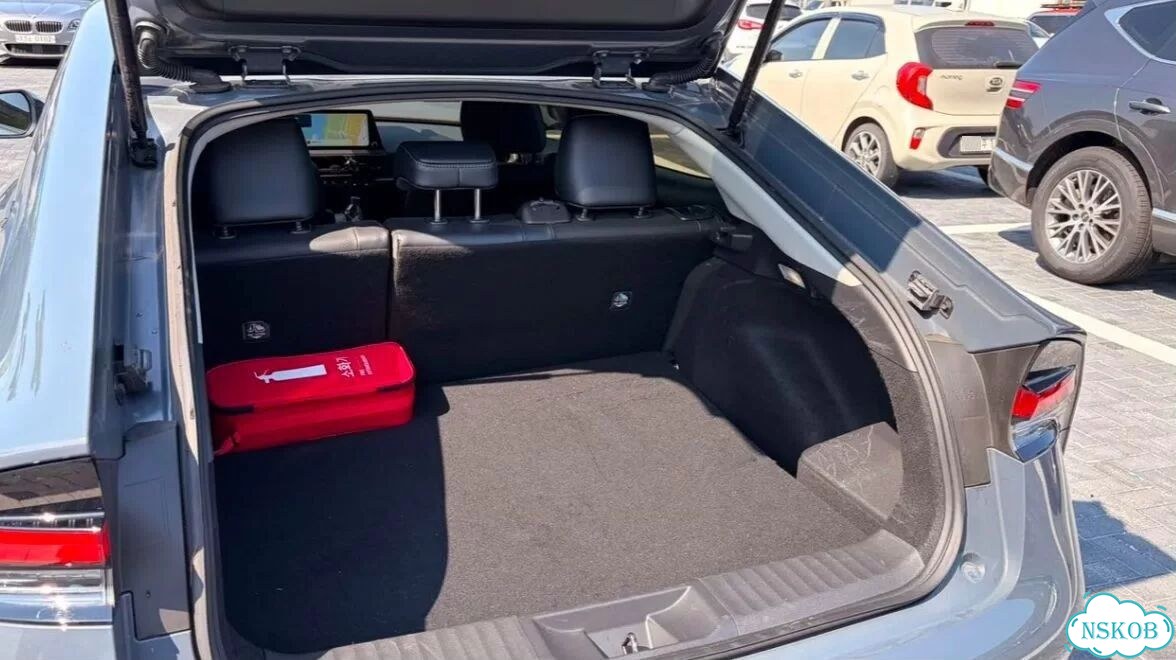 Toyota Prius 2.0 CVT, 2025, 20 000 км фото 13