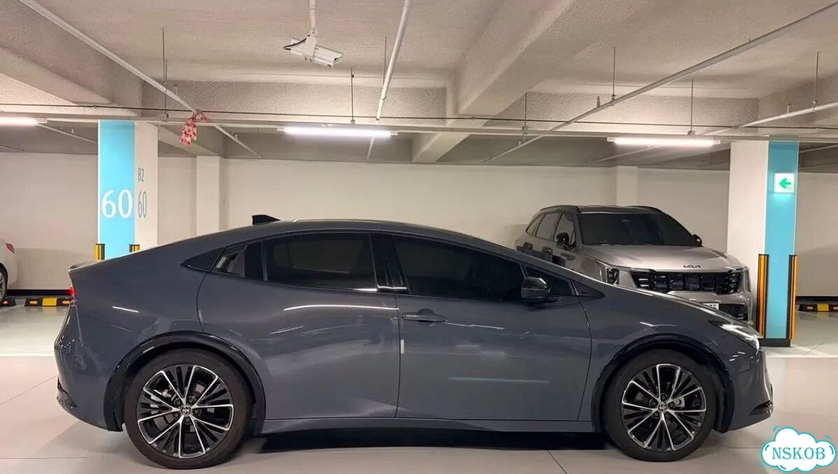 Toyota Prius 2.0 CVT, 2025, 20 000 км фото 6