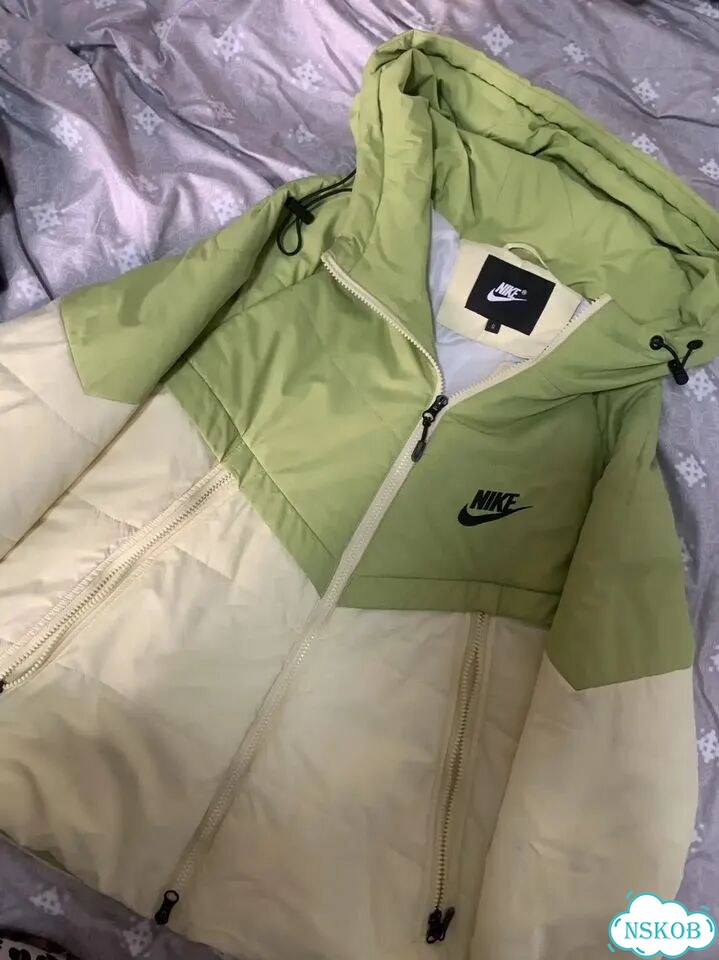 Куртка nike женская фото 1