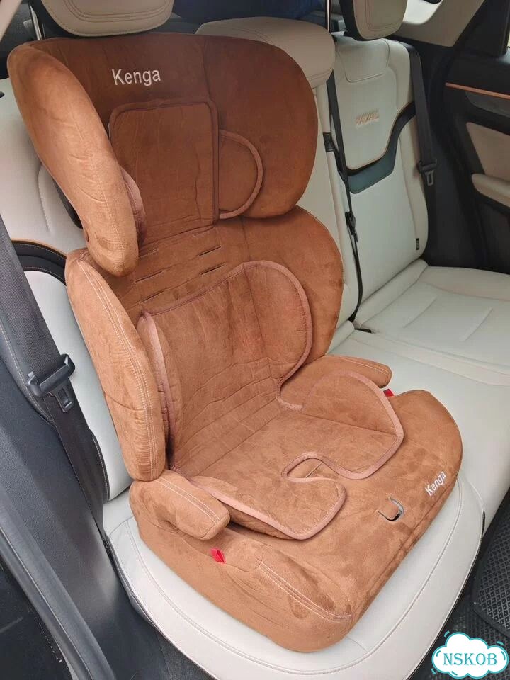 Автомобильное детское кресло фото 1