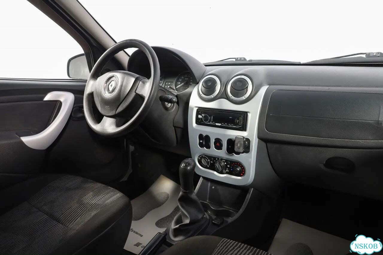Renault Logan 1.4 MT, 2014, 56 000 км фото 9