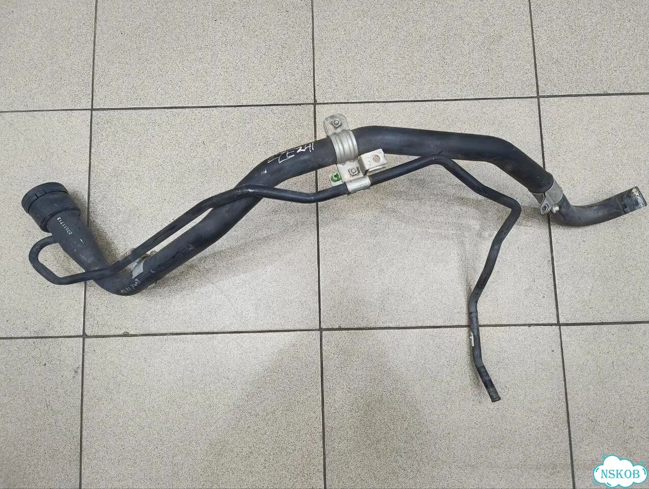 Горловина топливного бака Toyota Caldina ZZT241 фото 1