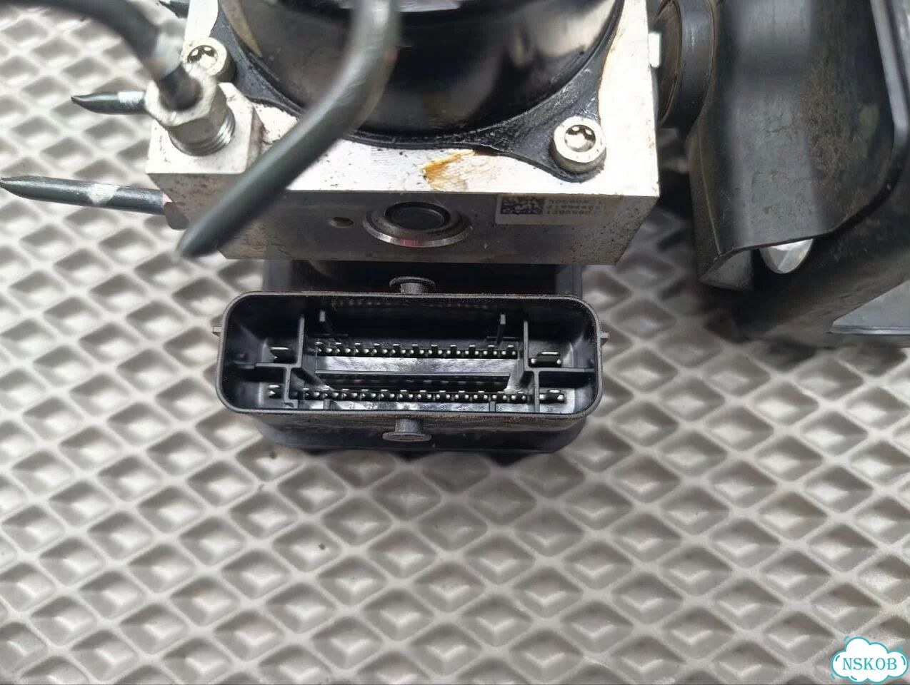 Блок ABS Nissan Note E12 HR12DDR 2013 фото 7