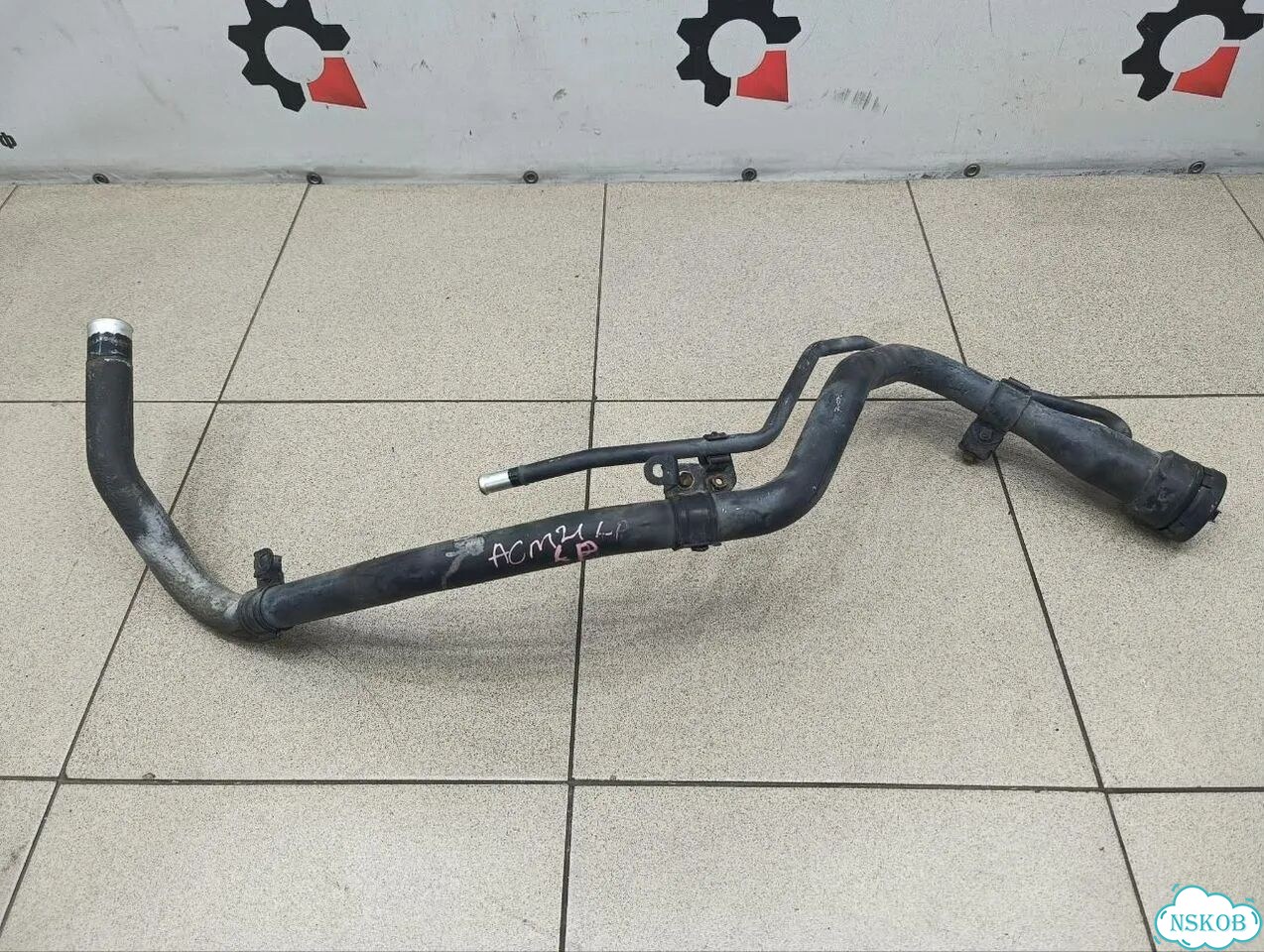 Горловина топливного бака Toyota Ipsum ACM21 2azfe фото 1