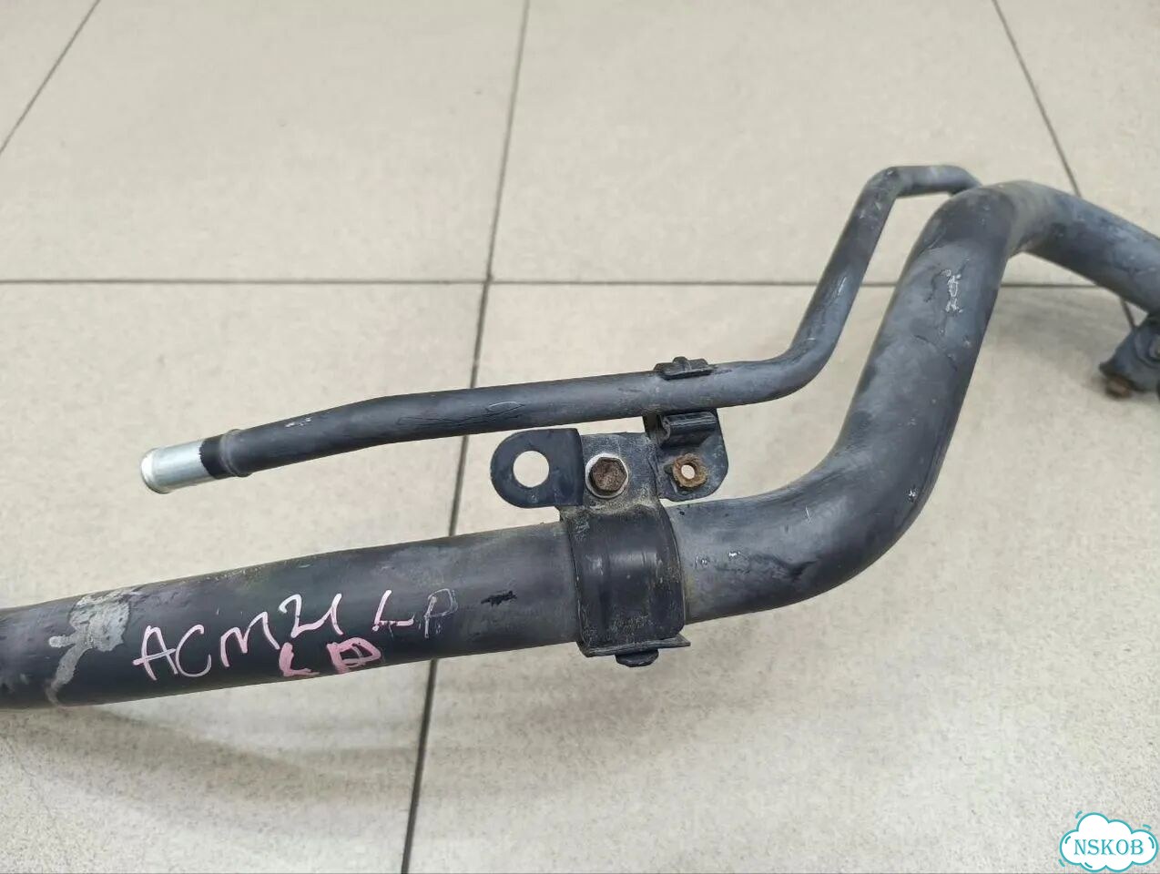 Горловина топливного бака Toyota Ipsum ACM21 2azfe фото 4