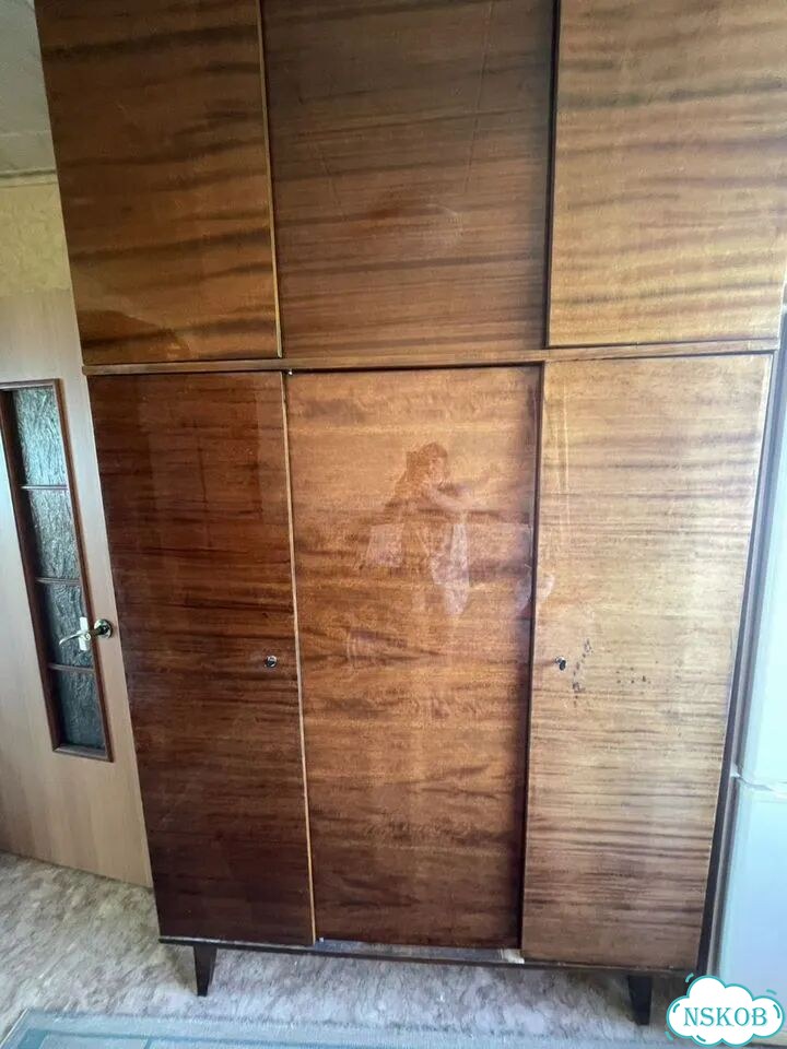 Шкаф распашной двухстворчатый фото 1