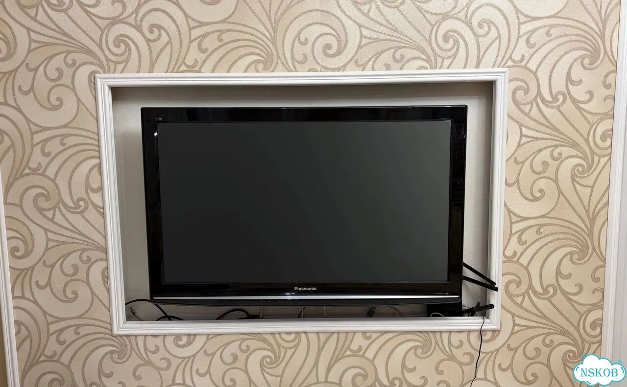 Телевизор Panasonic TX-PR42U20, 42 дюйма фото 1