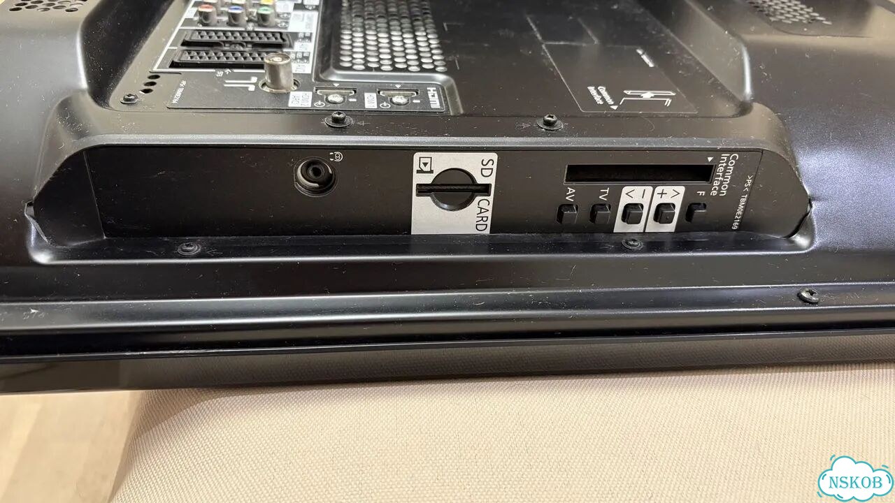 Телевизор Panasonic TX-PR42U20, 42 дюйма фото 5