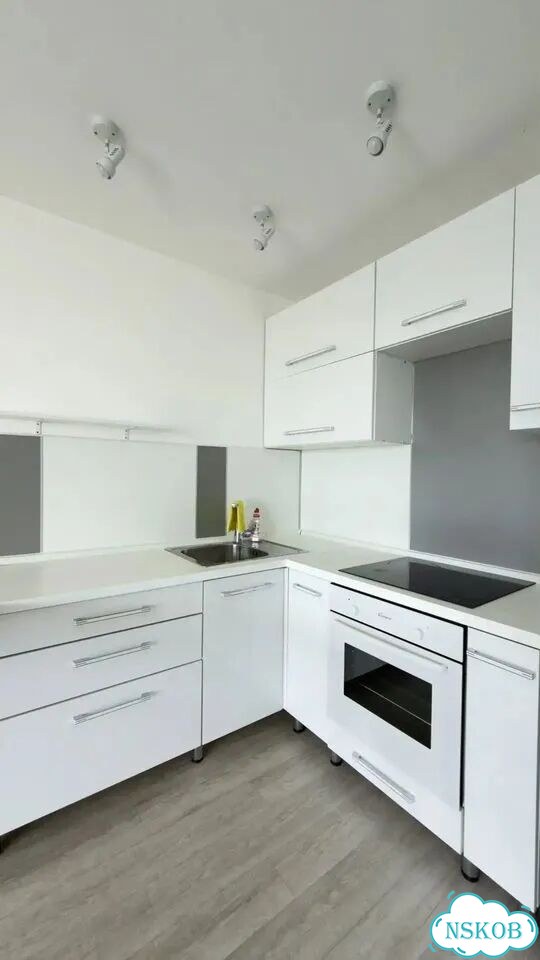 Квартира-студия, 30 м², 17/20 эт. фото 3
