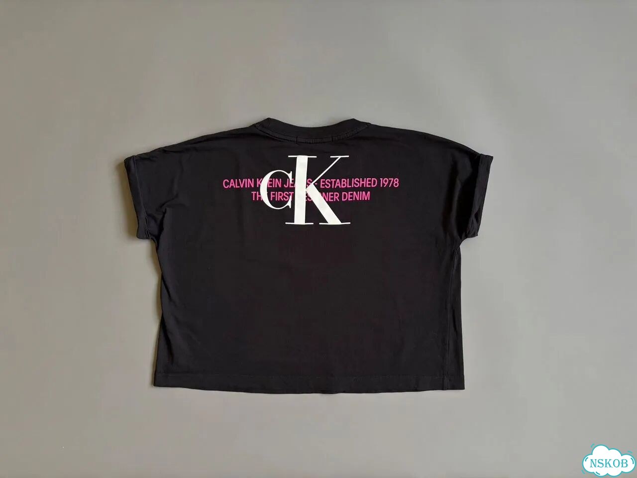 Футболка укороченная CK фото 3
