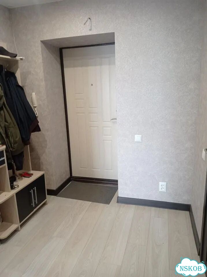 1-к. квартира, 42 м², 9/13 эт. фото 3