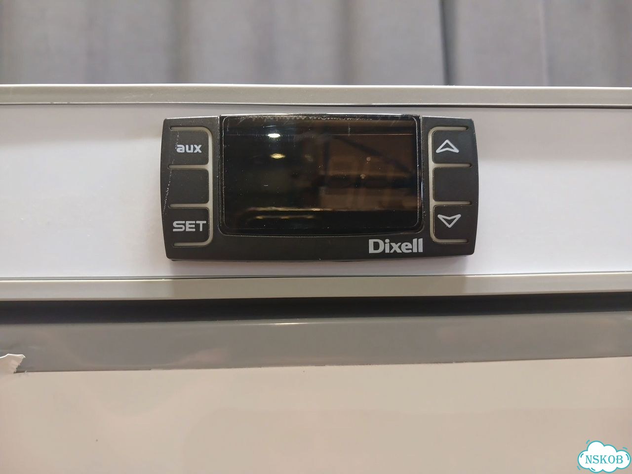 Шкаф морозильный Tefcold UF600S (новый, 555л) фото 7