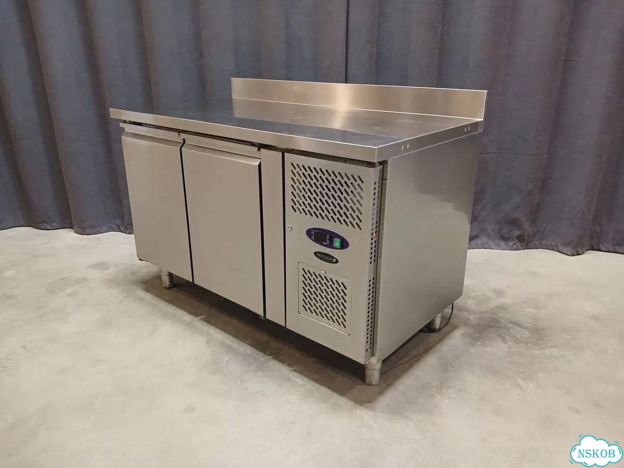 Стол холодильный Tefcold CK7210-I (выст., 1360мм) фото 3